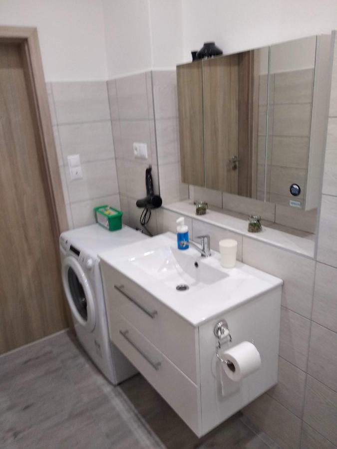 Kate & Jenny Apartments - Cosy Place In The City Center 布拉迪斯拉发 外观 照片